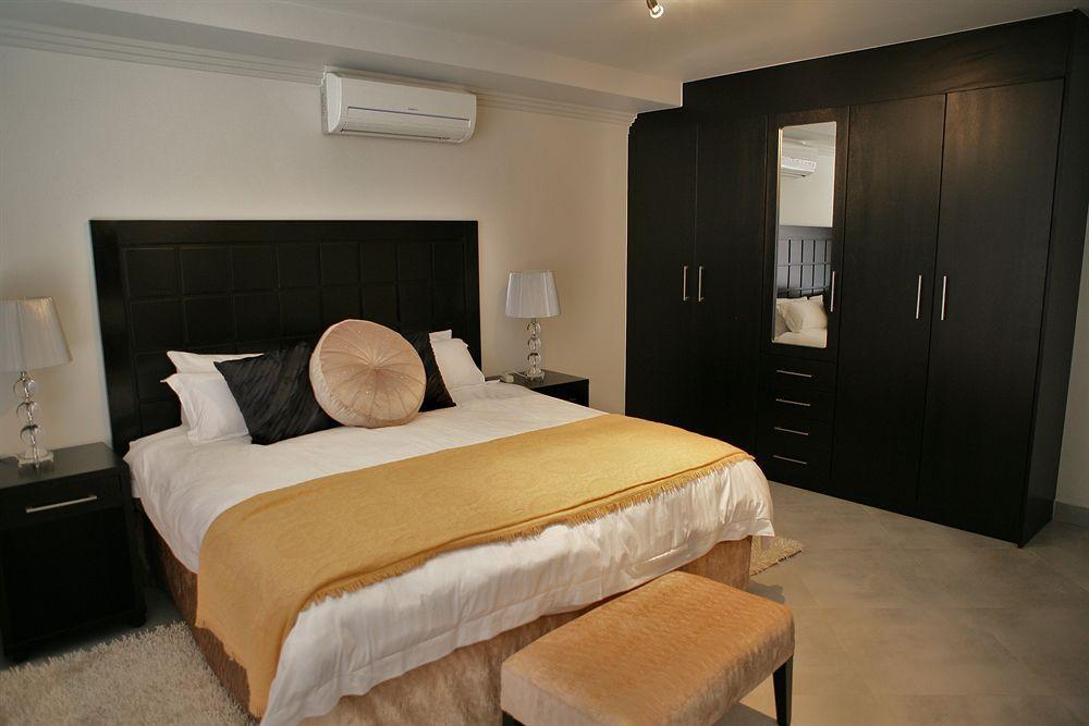 เอส วิลลา โมยัล เอ็คเซคคูทีฟ อพาร์ตเมนต์ แอนด์ สวีทส์ Hotel โจฮันเนสเบิร์ก ภายนอก รูปภาพ
